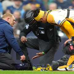 CB Bucknor leaves game after getting hit by foul ball in nightmare week