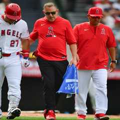 Mike Trout snaps at Mariners after hit-by-pitch forces him out of game