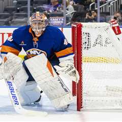 Semyon Varlamov returns to competitive hockey again as questions about his future loom