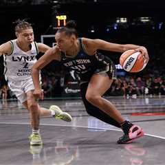 Liberty re-sign Betnijah Laney-Hamilton after lost injury season