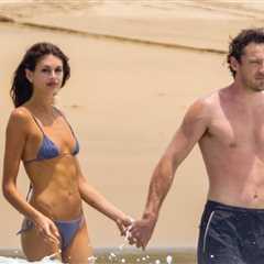 Kaia Gerber Hits the Ocean in Bikini With Boyfriend Lewis Pullman in Mexico