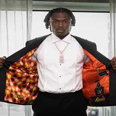 Newest Giant Arvell Reese impresses in fitting Reese’s collab suit for 2026 NFL Draft