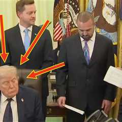 Geriatric Piece Of Sh*t: Everyone Is Saying The Same Thing About This Viral Clip Of Trump Seemingly ..