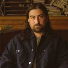 Fans Choose Noah Kahan’s ‘The Great Divide’ as This Week’s Favorite New Music