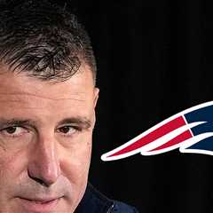 Mike Vrabel Already Back With Patriots Team After Weekend Of 'Counseling'