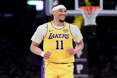 Lakers big men are rounding into form with playoffs on horizon
