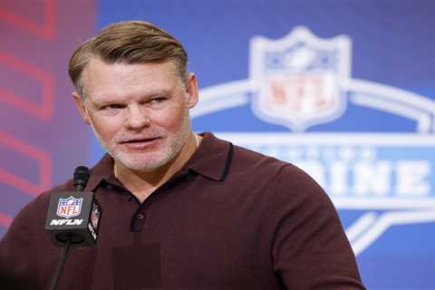 Chris Ballard dared Andrew Luck to retire in bizarre Colts ultimatum: former teammate