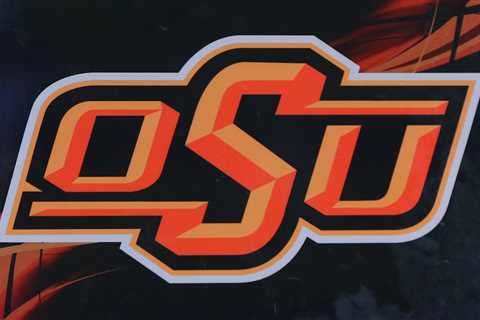 Oklahoma State softball game postponed after deadly bus accident