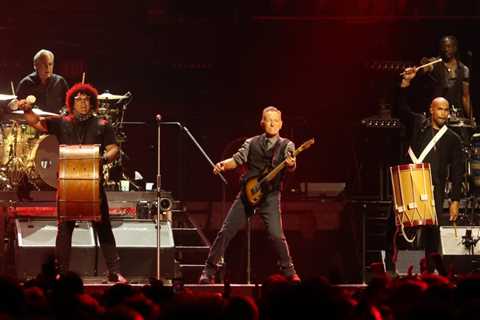 Bruce Springsteen’s Merch Partner Sues to Stop Tour Knockoffs in New Jersey