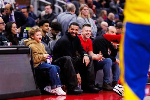 Drake Teases ‘Iceman’ With Frozen Courtside Seats at Toronto Raptors Game