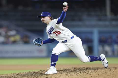 Justin Wrobleski flirts with shutout as Dodgers mow down slumping Mets