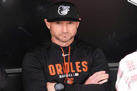 Orioles manager can only eat baby food for six weeks after taking foull ball to face