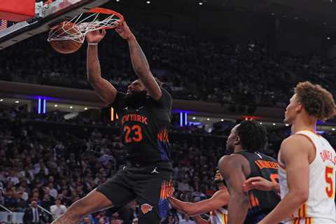 Knicks’ Mitchell Robinson makes impact on both ends as Hawks don’t employ fouling tactics