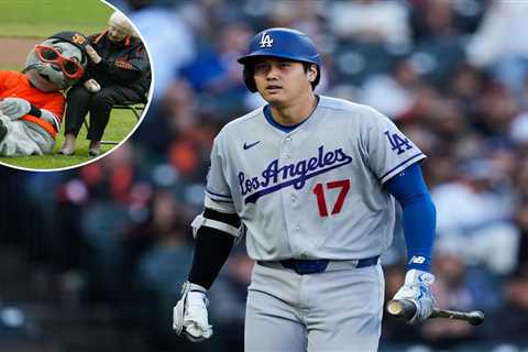 Giants mascot messes with Shohei Ohtani, who tells on him to Dodgers manager