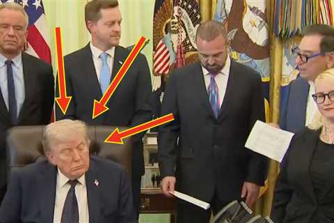 Geriatric Piece Of Sh*t: Everyone Is Saying The Same Thing About This Viral Clip Of Trump Seemingly ..