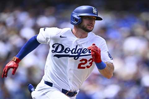 Shohei Ohtani snaps slump as Dodgers take heavyweight series from Cubs