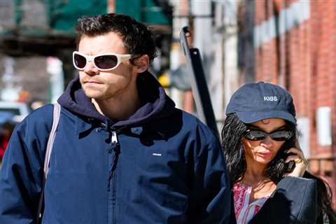 A Timeline of Harry Styles & Zoe Kravitz’s Relationship