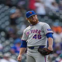 Mets fumble away chance to sweep Rockies as Craig Kimbrel allows crushing grand slam