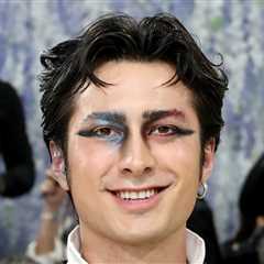 After His Met Gala Look Drew Backlash, Hudson Williams' Makeup Artist Issued A Statement