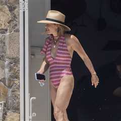 Candace Cameron Bure Strips Down to One-Piece for Mexico Vacay