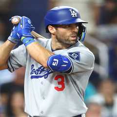 Chris Taylor’s retirement lasts one day as former Dodgers star changes mind