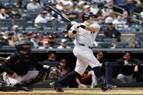 Ben Rice leaves Yankees game with hand injury after hitting another homer