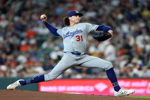 Tyler Glasnow leaves Dodgers start early with low back pain