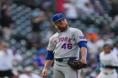 Mets fumble away chance to sweep Rockies as Craig Kimbrel allows crushing grand slam