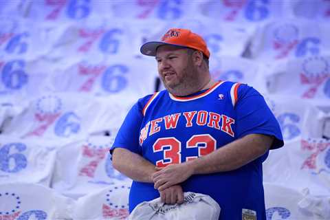 Try as they may, 76ers fans can’t ‘flex’ on their Knicks counterparts