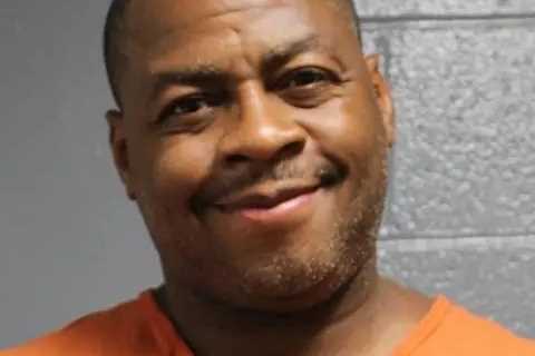 Ex-NBA player Desmond Mason arrested on felony theft warrant
