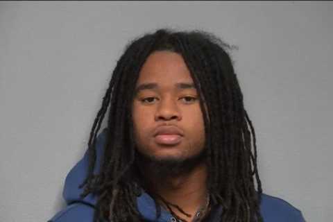Suspect arrested in shooting of Missouri running back Ahmad Hardy