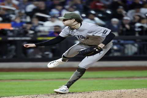 Cam Schlittler, Yankees overpower Mets in first game of Subway Series