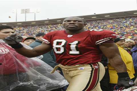 Terrell Owens accuses longtime manager of theft in bizarre Instagram rant