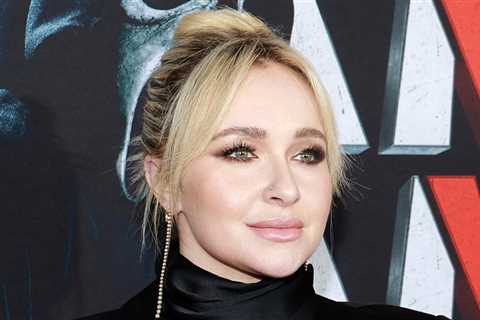 Hayden Panettiere Says Oscar Winner Showed Her His Testicles at a Party