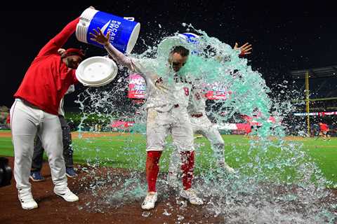 Shirtless LA Angels fans’ ‘sell the team’ chant rocks stadium as team slides with worst record in..