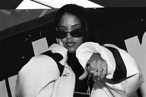 Aaliyah’s Estate Shares TikTok of Fan Covering R. Kelly’s Face on ‘Age Ain’t Nothing But a Number’..