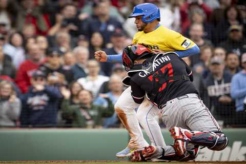 Red Sox’s Willson Contreras sets off another benches-clearing incident after home plate collision