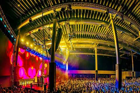 How Music Venues in Central Texas Manage Seasonal Event Equipment Transfers