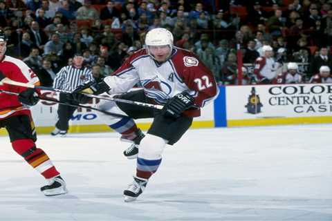 Joe Sakic ‘devastated’ over former teammate Claude Lemieux’s death: ‘Today is a very sad day’