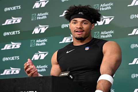 Jets rookie first-rounder Kenyon Sadiq sidelined for OTAs after ‘minor procedure’