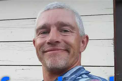 'Alaskan Bush People' Matt Brown's Facebook Posts Cryptic Messages As Family Fears He's Dead