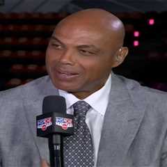 Charles Barkley seen doing impromptu chair lifts in San Antonio before Knicks-Spurs Game 1