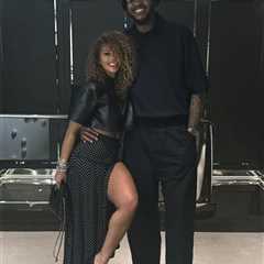 Carmelo Anthony appears to launch relationship with NFL widow Racquel Smith in flirty photos