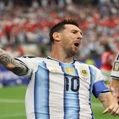 Lionel Messi breaks World Cup goals record with historic Argentina strike after penalty miss