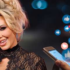 Bunnie XO Says DMs Are Flooded With Guys Hitting on Her