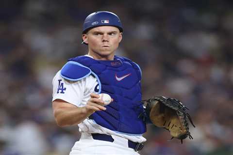 Will Smith scratched from Dodgers’ lineup with stiff neck