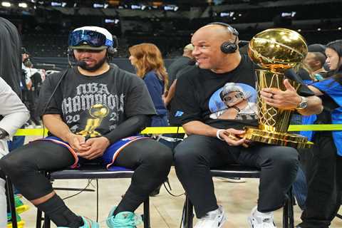 Jalen Brunson has curious moment with cop during Knicks celebration: ‘Don’t push him’