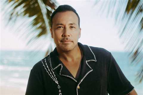 Howie D Embraces His Puerto Rican Roots in ‘Coqui’: ‘I’ve Held Myself Back, But Now is the Time’