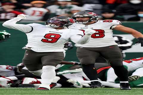 Former first-round pick Joe Tryon-Shoyinka abruptly retires from NFL at 27