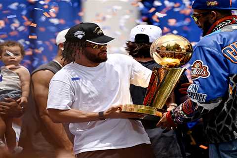 The sights, sounds and feelings of being at a Knicks parade everyone wanted to savor